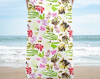 Seaweed and Mermaid's Purses Beach Towel