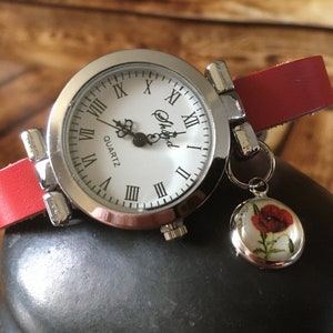 Orologio in pelle rossa, orologio in pelle da donna, orologio da donna, gioielli con papavero rosso, regali di anniversario in pelle, terzo anniversario, stile minimalista