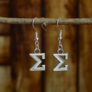 Pendientes Sigma, Pendientes plateados, Pendientes colgantes, Pendientes matemáticos, Pendientes con el símbolo matemático Sigma, Joyas matemáticas, Joyas Sigma