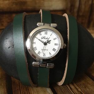 Damklocka i läder, Grön läderklocka, Damklocka, Läderklocka, Födelsedagspresent, Minimalistiska smycken, Minimalistisk klocka, Flickklockor bild 10