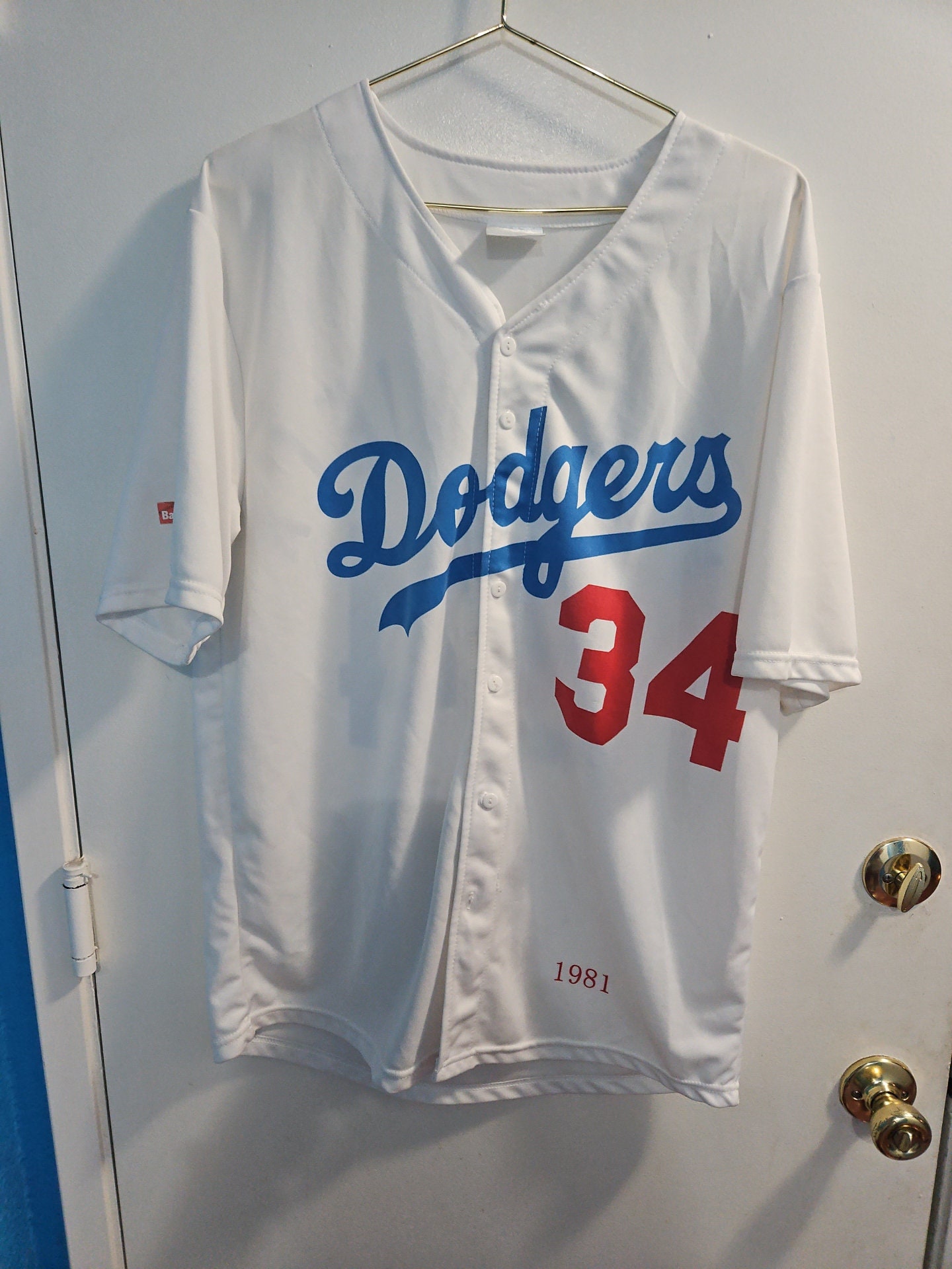 Dodgers No34 Fernando Valenzuela Green Salute to Service Women's Stitched Jersey