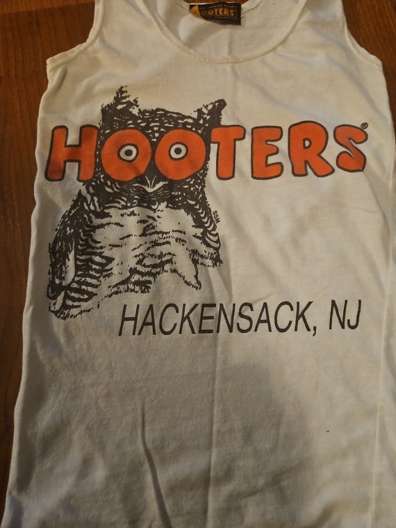 Vintage Hooters small Tank Top
