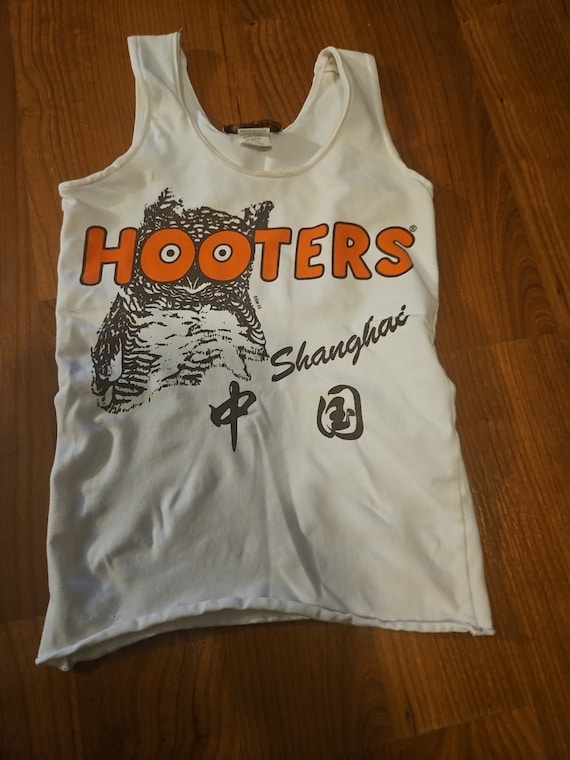 Vintage Hooters xs tank top