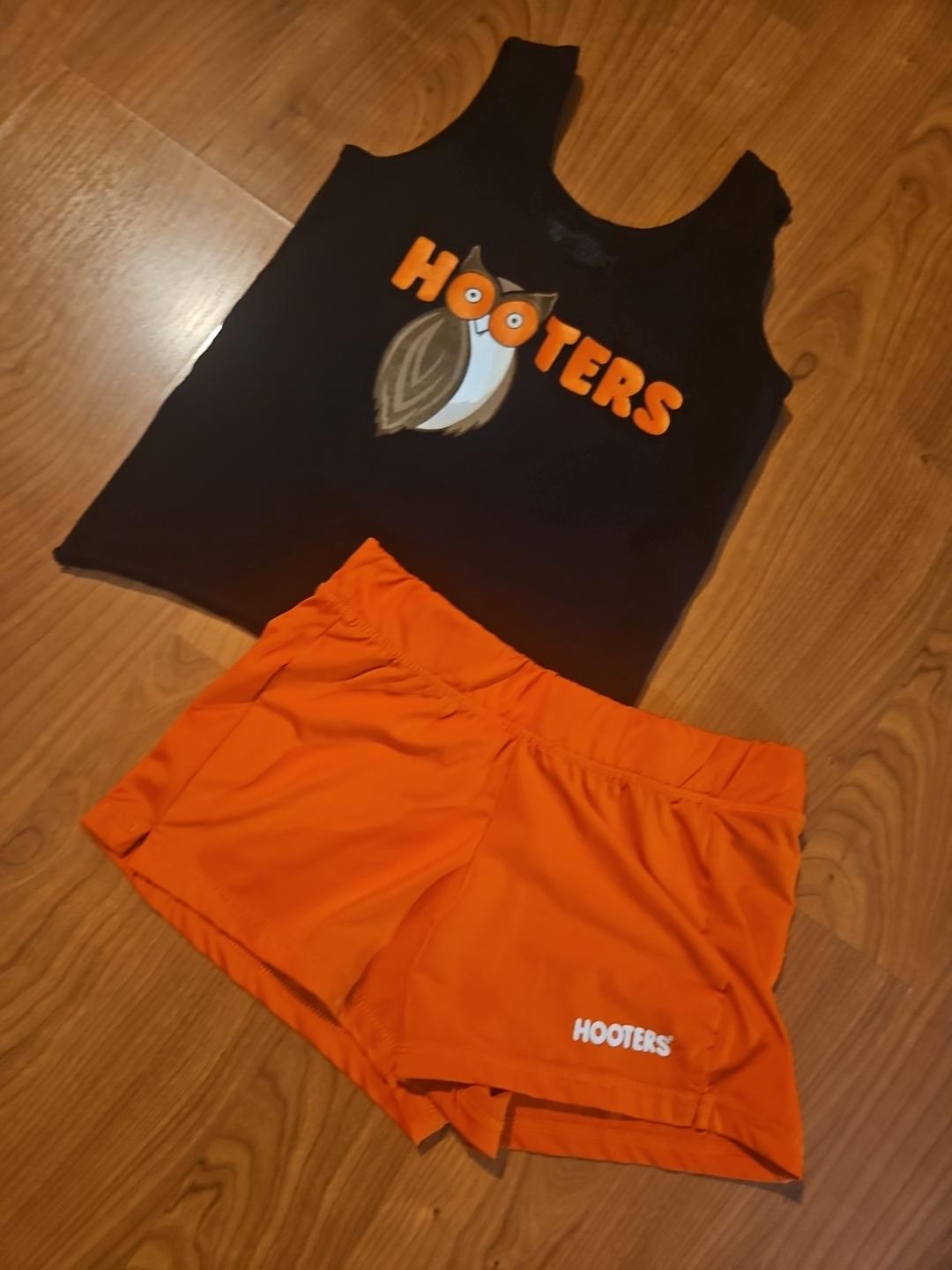 春夏新作モデル Hooters Small Orange and Black Uniform - Etsy トップス