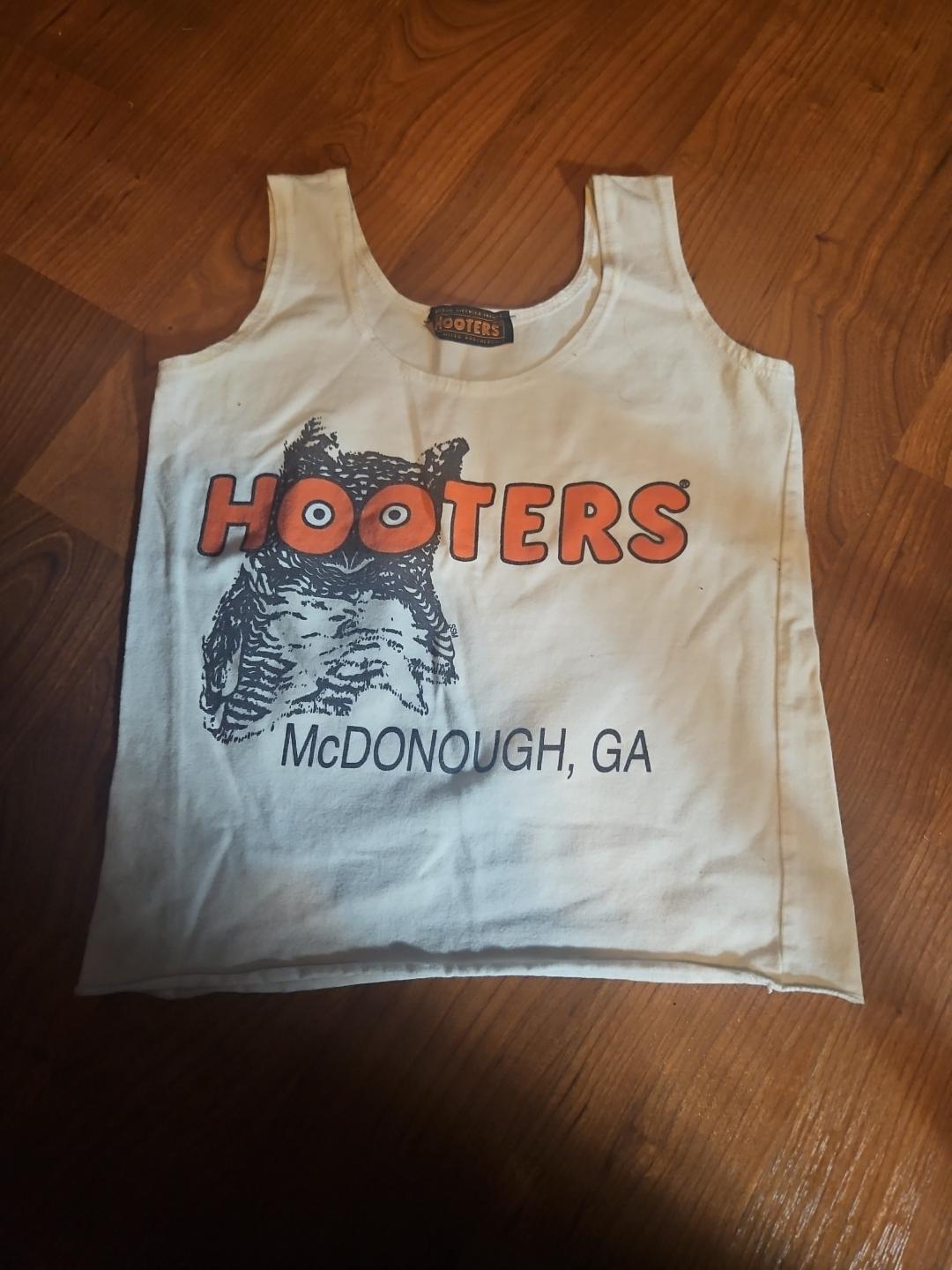 Hooters Small Tank Top - Etsy