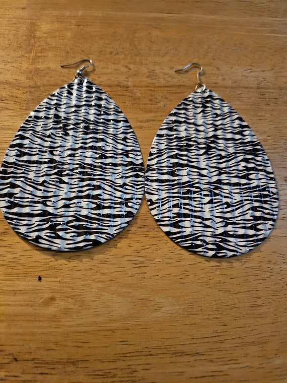 Vintage 1980's zebra print large earrings