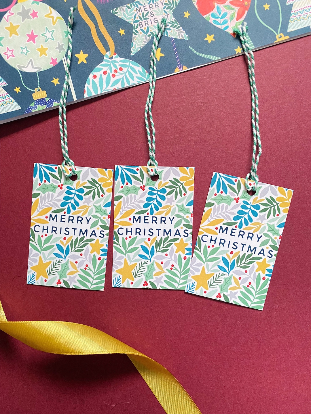 merry-christmas-foliage-gift-tags-pack-festive-gift-tags-recyclable