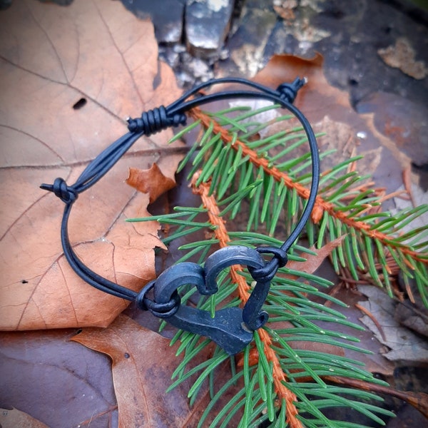 Forged horseshoe nail heart leather cord bracelet