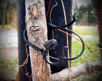 Forged horseshoe nail horseshoe bracelet