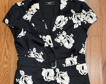 Y2K Suzy Black Blazer Jacket with White Floral Print