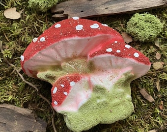 Mushroom bath bomb, mushroom gift, Cottagecore, Goblincore, rainbow inside