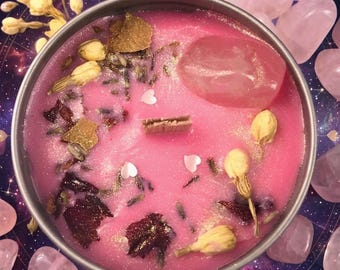 Liebeszauber-Kerze: Rosenquarz, Jasmin, Sojawachs, Holzdocht