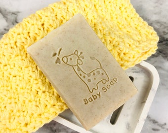 Savon artisanal pour bébé | Savon doux | Savon au lait de chèvre | Cadeau baby shower | Savon pour peau sensible | SANS PARFUM