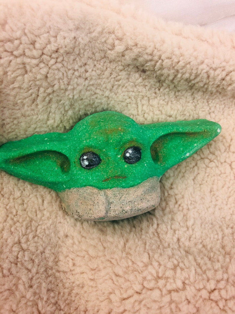 Baby Alien Bath Bomb Baby Yoda Fandom Stars Wars Fandom Etsy
