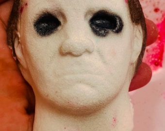 Michael Myers Bath Bomb: rode embleem, geur van tabaksbloesem