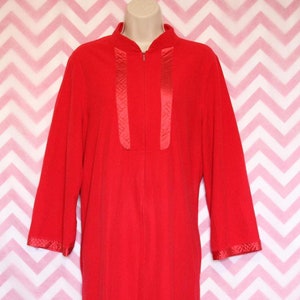 Vanity Fair Long Red 1/2 Zip Red Robe Size M Long Sleeve Pockets Vtg