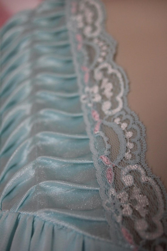 Vassarette Blue Button-Up Nightgown Size L USA - image 5