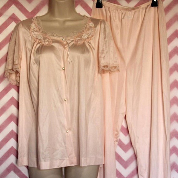 Lorraine 2-Piece Pretty Lace Pajama Set Size S Vt… - image 1