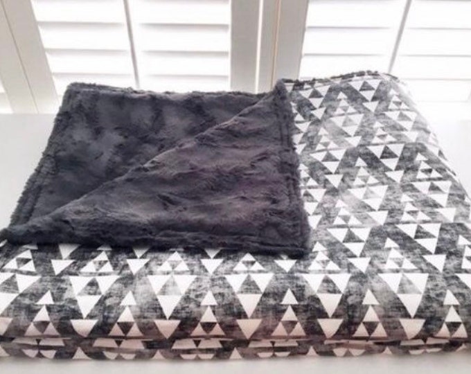 Geometric Organic Cotton Sateen Weighted Blanket