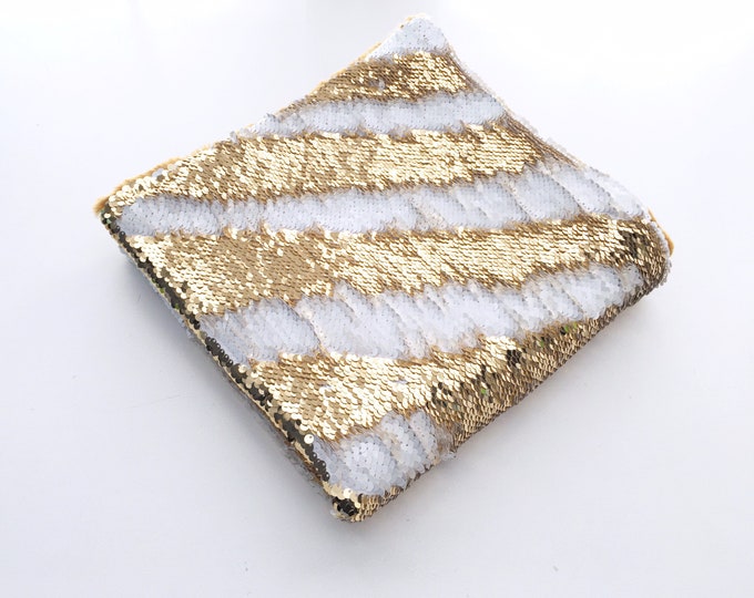 White/Gold reversible sequins weighted lap pad