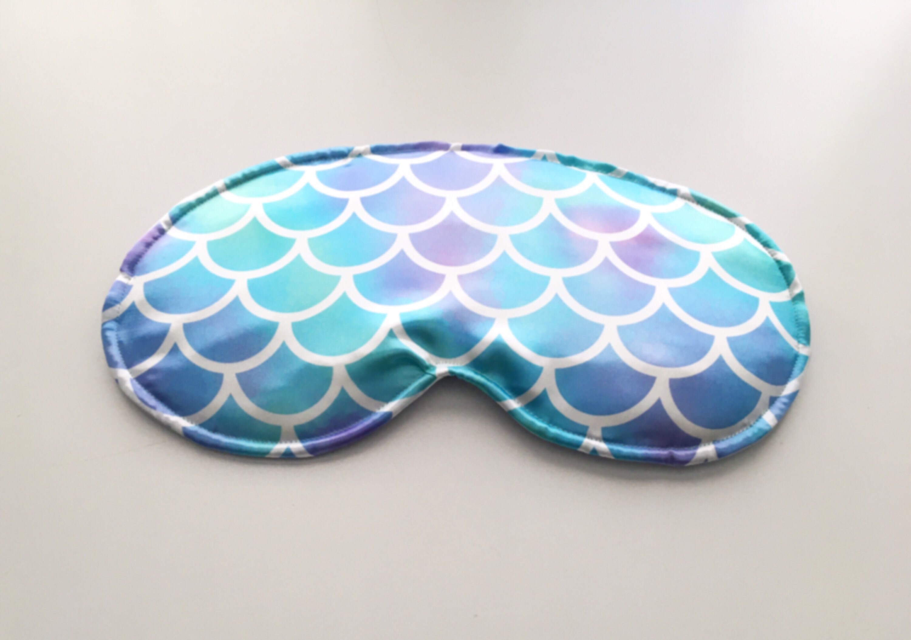 Satin Mermaid Scales Weighted Sleep Mask, headache relief, pressure points, migraine relief