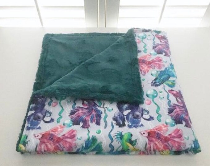 Vibrant Fish Organic Cotton Sateen Weighted Blanket