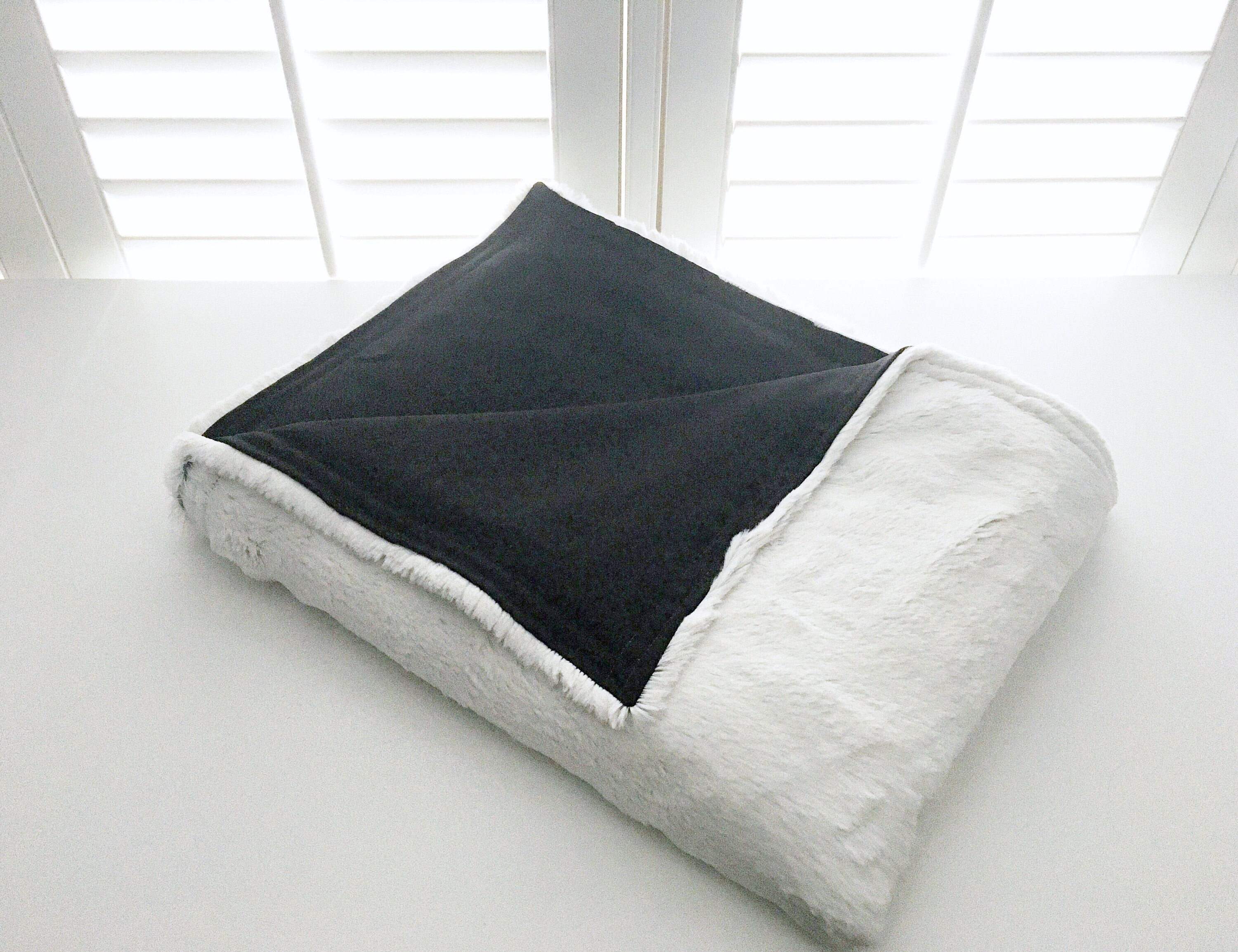 Black Tencel/Minky Cooling Weighted Blanket L34”xW28” 2lbs