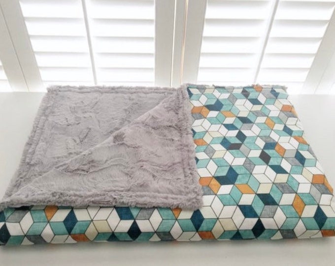 Blue Geometric Organic Cotton Sateen Weighted Blanket