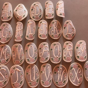 Large 3 1/2&quot; Vintage Script Cameo Monogram Letter (JC Nellissen 350B) Embroidery Sew or Iron On Applique
