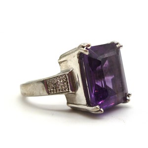 Silver Cocktail Ring Set With Large Purple Stone Size 6.75