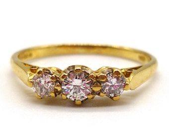 18k Yellow Gold 3 Stone 0.2ct Diamond Ring Size 6.25