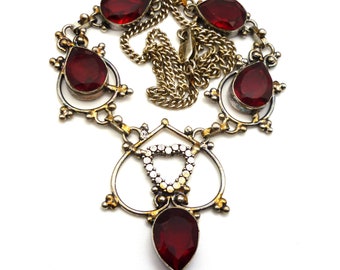 Vintage viktorianischer Stil Sterling Silber Bib Halskette: Granat Glas Herz Anhänger