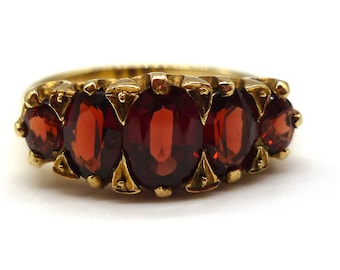 Vintage Yellow Gold and Garnet Ring Size 7.25