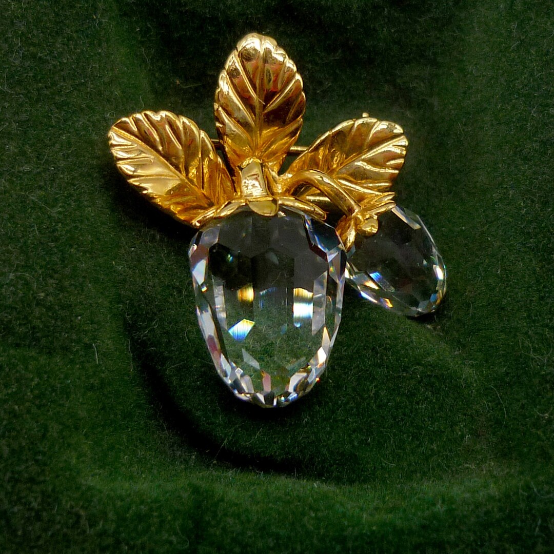 ヴィンテージ　SWAROVSKI　スワロフスキー　イチゴ　ブローチ　ジュエリー ヴィンテージ SWAROVSKI スワロフスキー イチゴ ブローチ ジュエリー