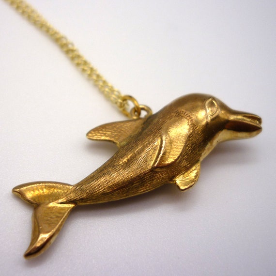 9ct Yellow Gold Dolphin Pendant 25mm Fine Jewellery Watches - 9ct Yellow Gold Dolphin Pendant