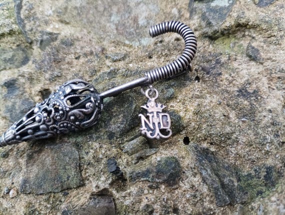 Broche Vintage En Filigrane Forme Ombrelle - 8 Cm, Occasion Bon État