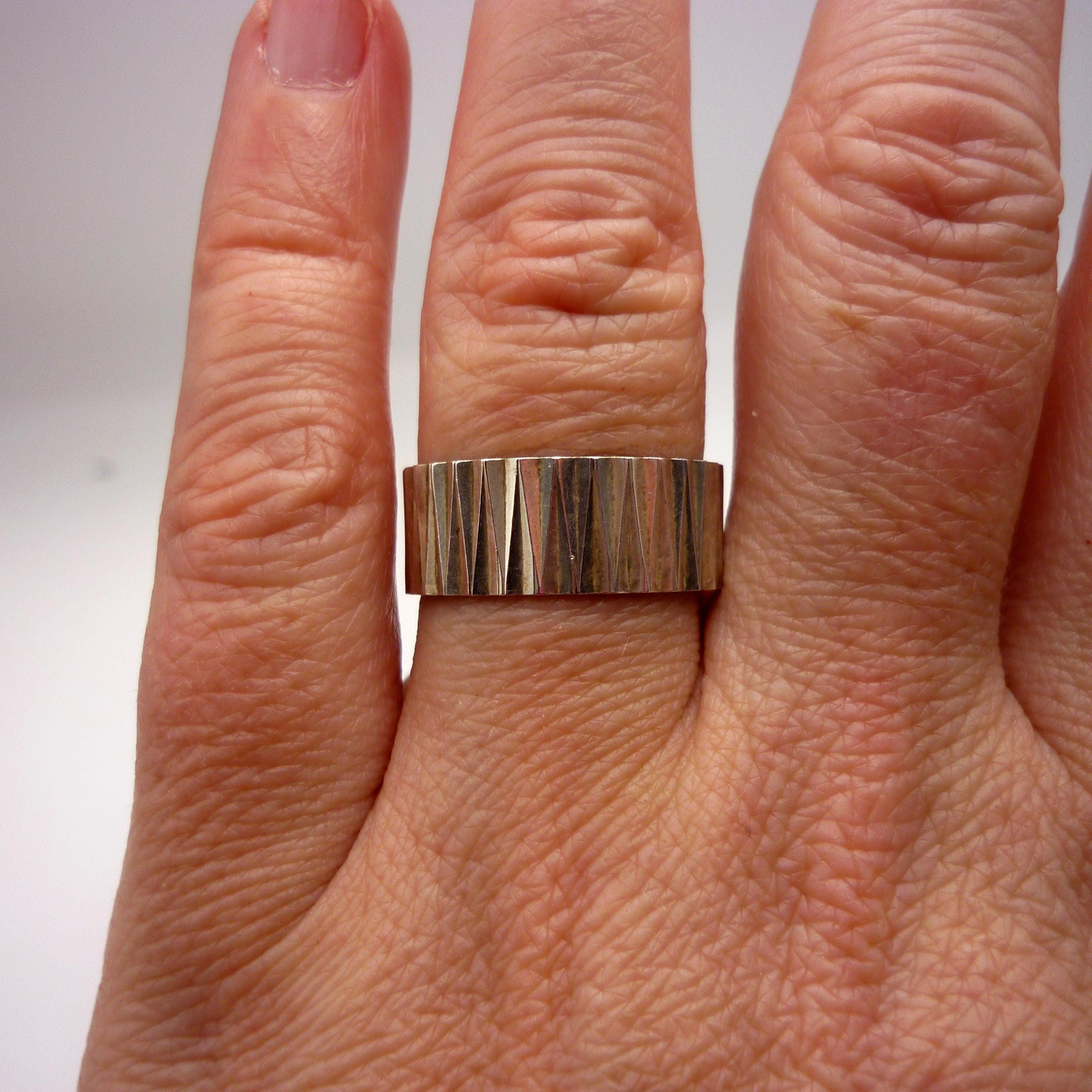 アクセサリー Vintage Texture Silver Ring Vintage Silver Band Size 7, Wide Textured Zig Zag Ring - Etsy