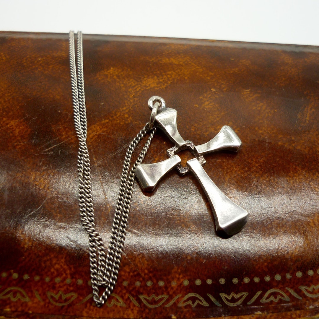Vintage Sterling Silver Cross Necklace, 925 Pendant on Chain - Etsy