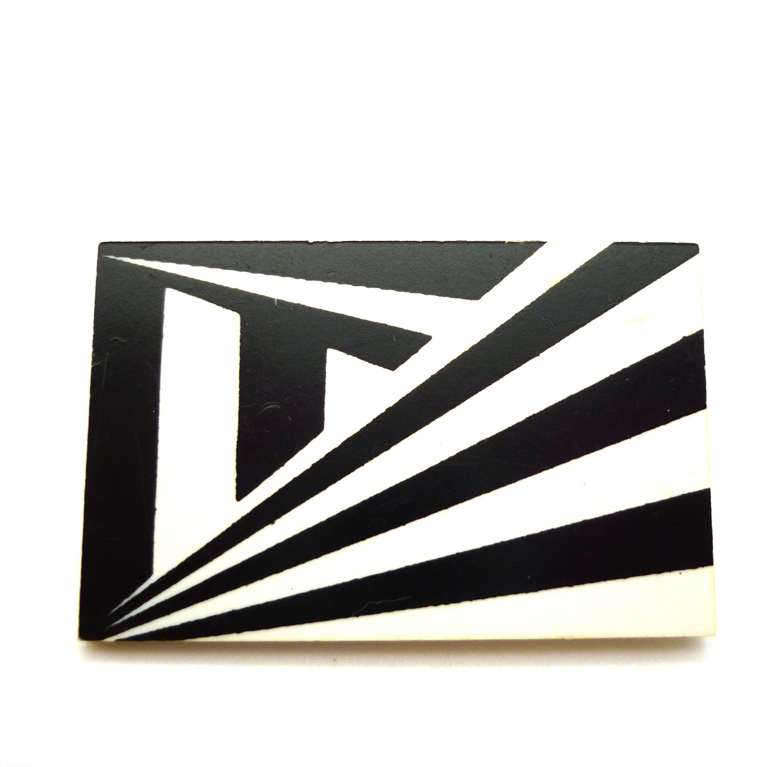 Art deco plastic brooches outlet