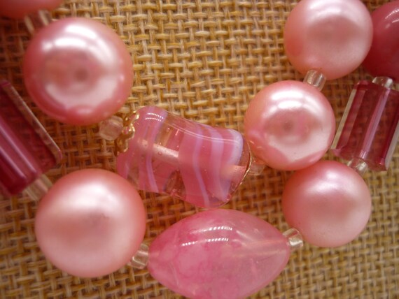 Collier Vintage Années 50/60 En Perles De Verre Roses & Jaunes - 25 Perles Ovales, Laiton, Style Rétro