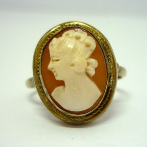 Vintage Shell Cameo Ring in Vermeil Size 5