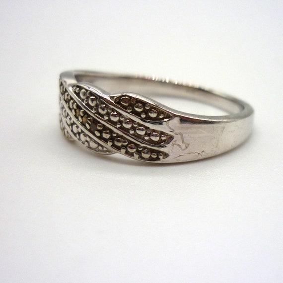 Silver Band with Textured Dot Pattern and 3 Littl… - image 2