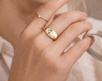 Personalised Birth Flower Ring,Custom Signet Ring, Statement Ring, Gold Ring, Birthday Gift, Gift for Mom, Rings for Women, Engraved Jewelry