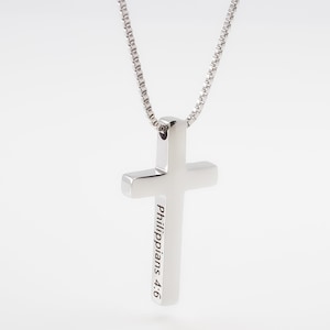 Collier pendentif croix en argent personnalisé • Collier pendentif crucifix • Collier croix en argent personnalisé • Cadeau pour elle ou lui