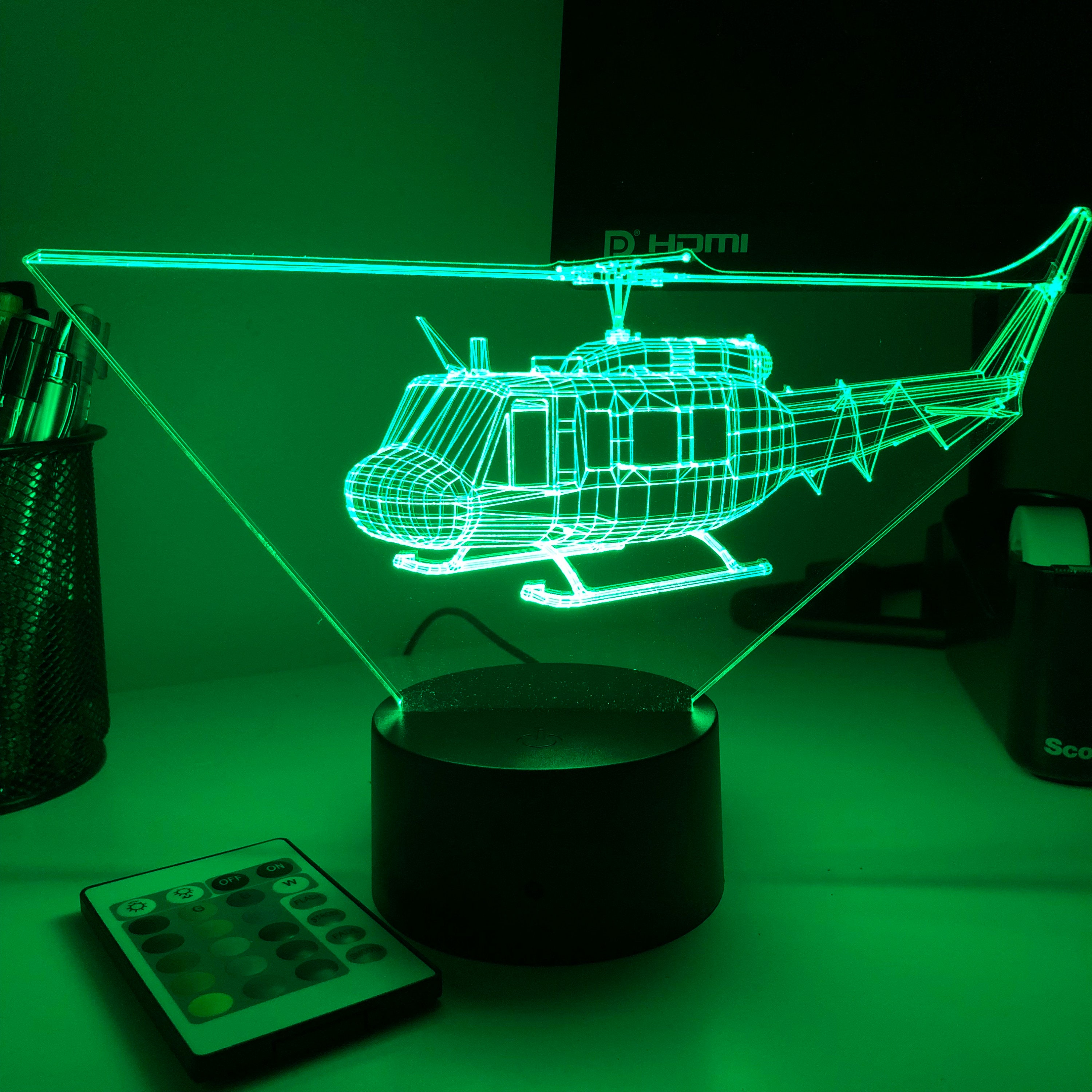 UH1 Huey Helicopter 3D Optical Illusion Lamp Etsy 日本