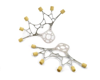 Collapsible Facehugger Fire Fans (6 wick) with MojuraGrips by Flow DNA