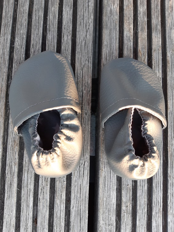 baby size 6 slippers