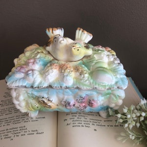 Vintage Betson Trinket Box, 1950s Japan, Lidded Box, Birds, Fruit Colorful Pastel Colours, Jewelry Box