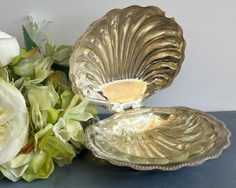 Vintage Silver Plate Clam Shell Butter Dish with Glass Insert, Caviar Server, Silverplate Hinged Seashell Trinket Box