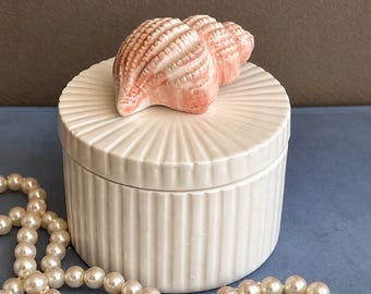 Vintage Fitz & Floyd Ceramic Shell Vanity Dish, Conch Shell Powder Box, Coastal Trinket Jewelry Box, Beach House Decor
